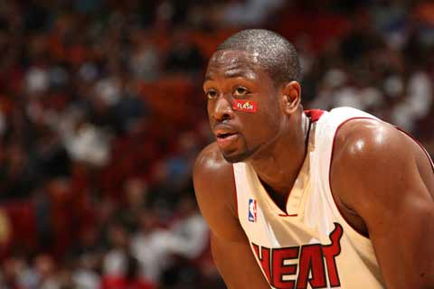 的传球撕裂 的传球撕裂