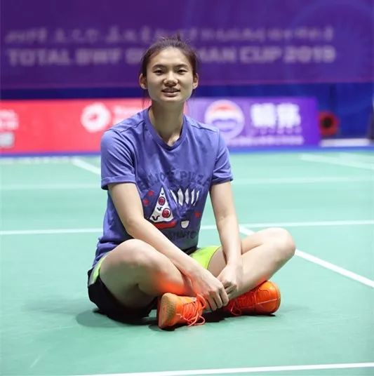 后腰低站位 后腰低站位